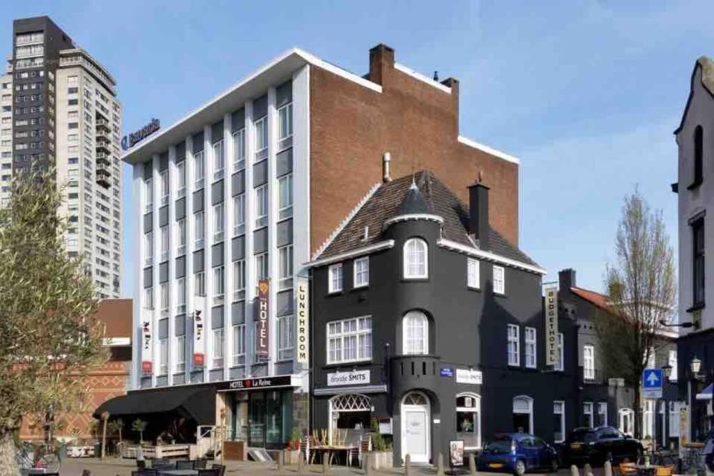 Down Town Eindhoven Exterior foto